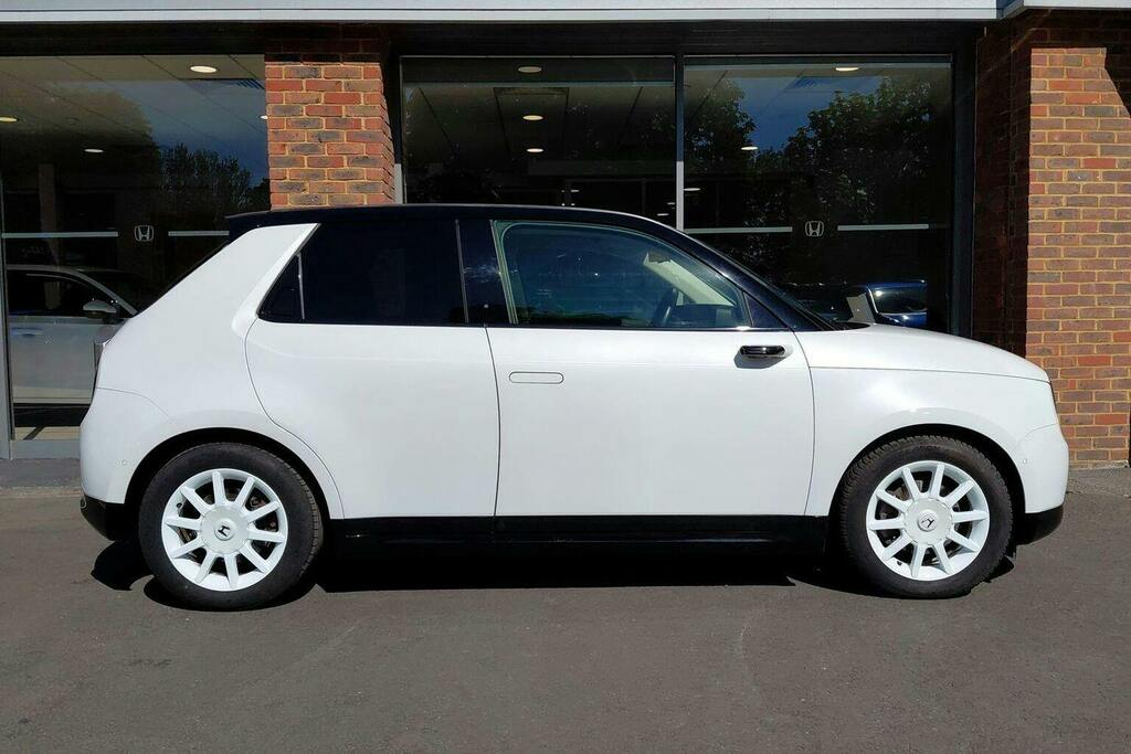Honda E 35.5Kwh Advance Hatchback White #2