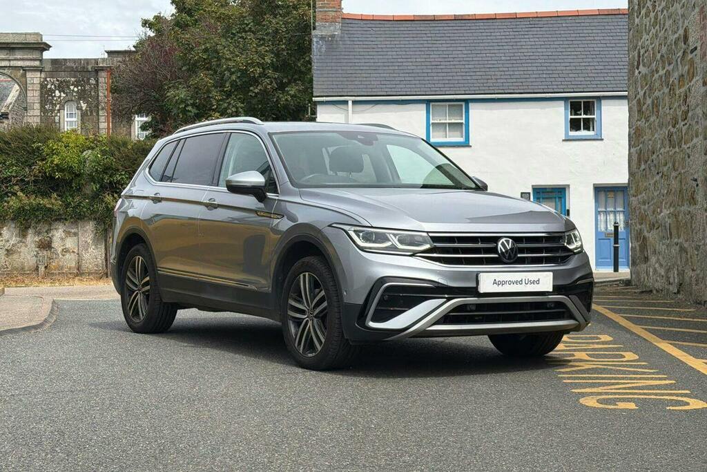 Volkswagen Tiguan Allspace 1.5 Tsi Elegance Suv Dsg Silver