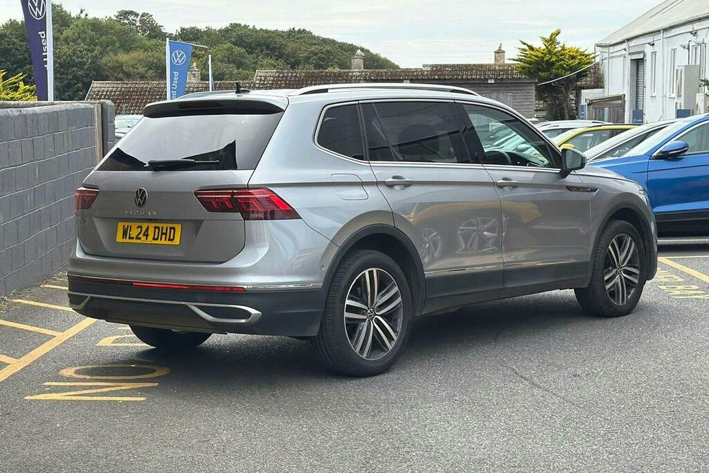 Volkswagen Tiguan Allspace 1.5 Tsi Elegance Suv Dsg Silver #3