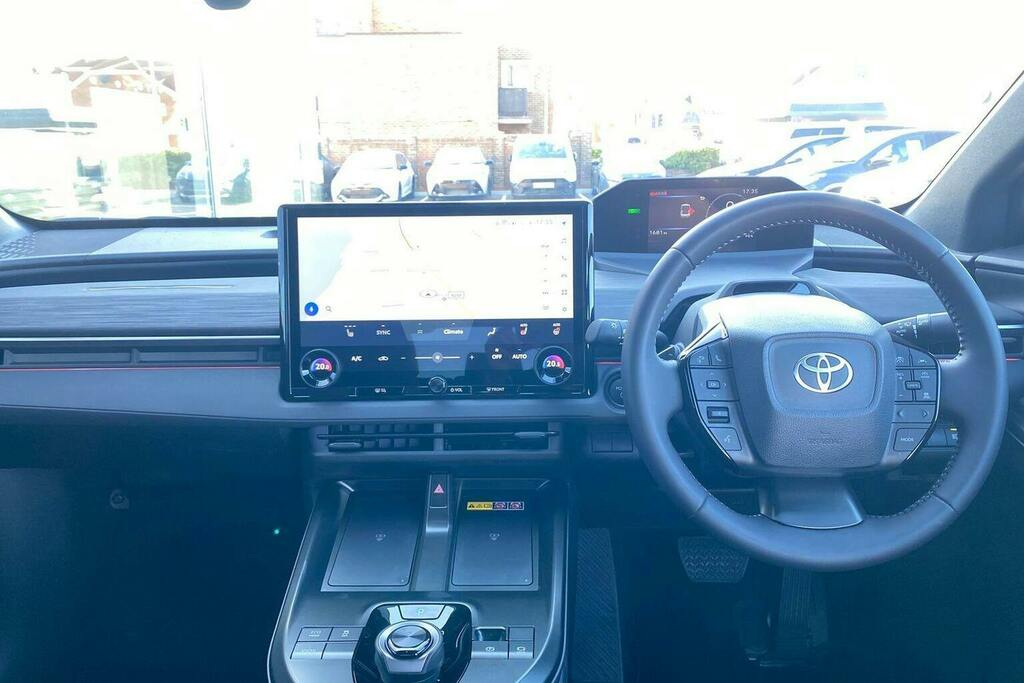 Toyota C-Hr 77Kwh Design Suv Black #6