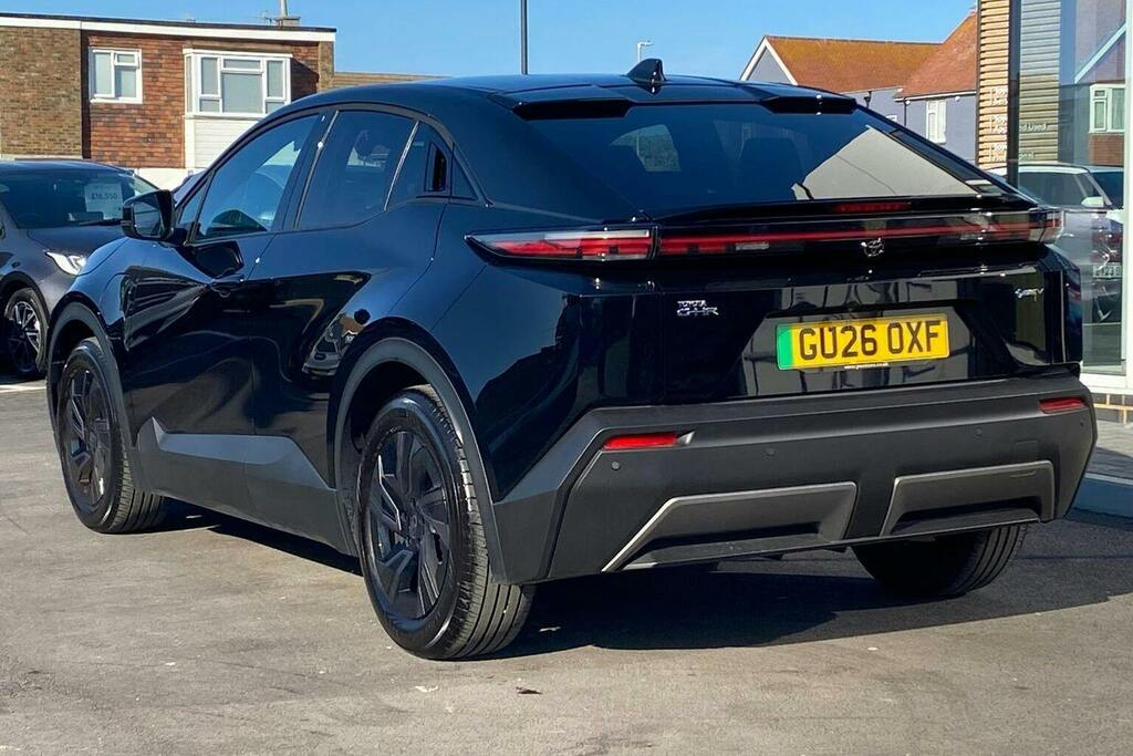 Toyota C-Hr 77Kwh Design Suv Black #4