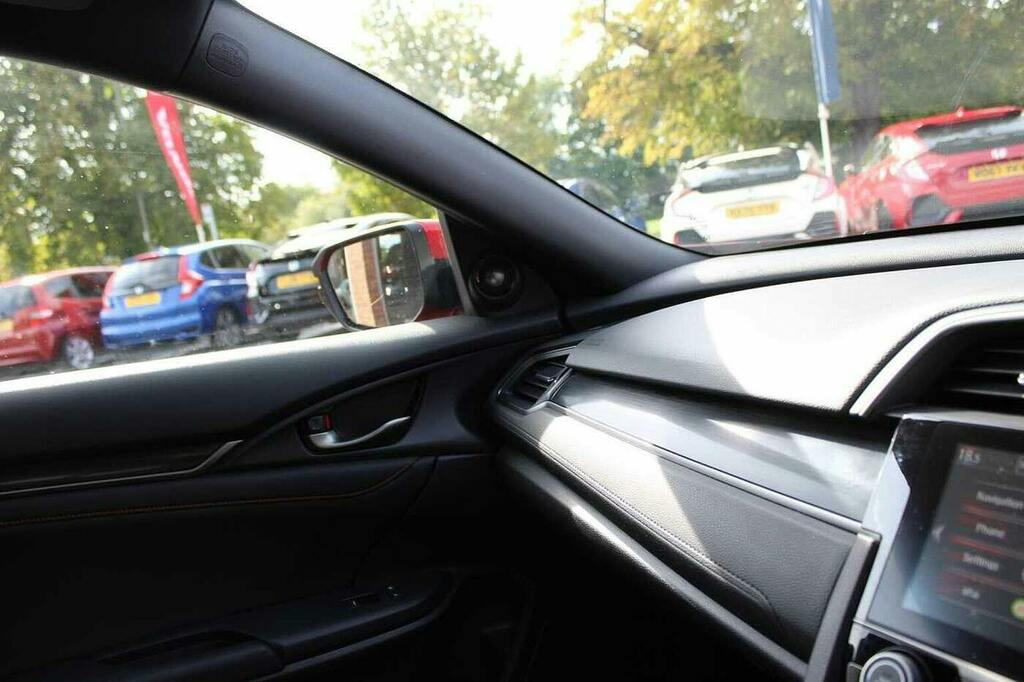 Honda Civic 1.0 Vtec Turbo Sport Line 5-Door Red #29