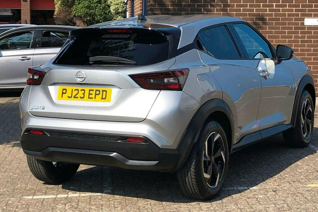 Nissan Juke 1.0 Dig T N Connecta Suv Dct Silver #3