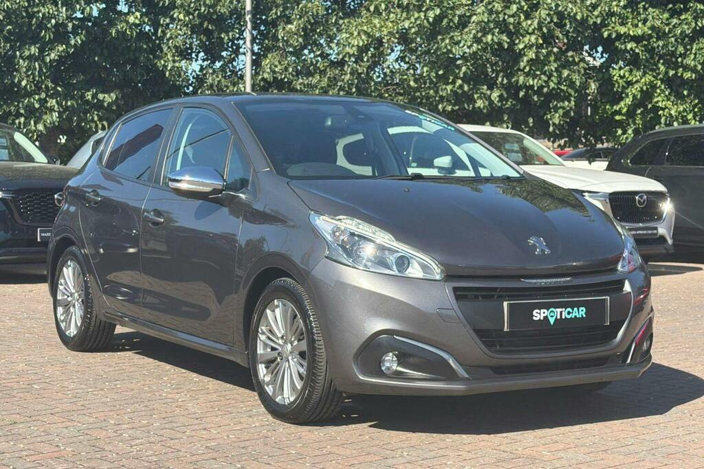 Peugeot 208 1.2 Puretech Signature Hatchback Grey