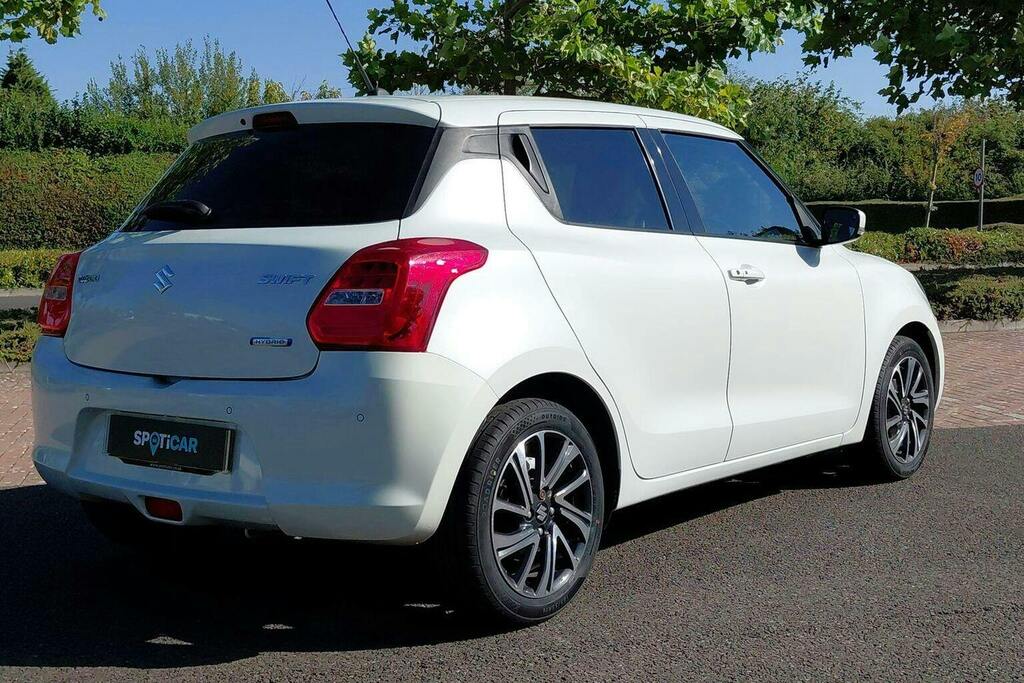 Suzuki Swift 1.2 Dualjet Mhev Sz5 Hatchback Hybrid M White #3