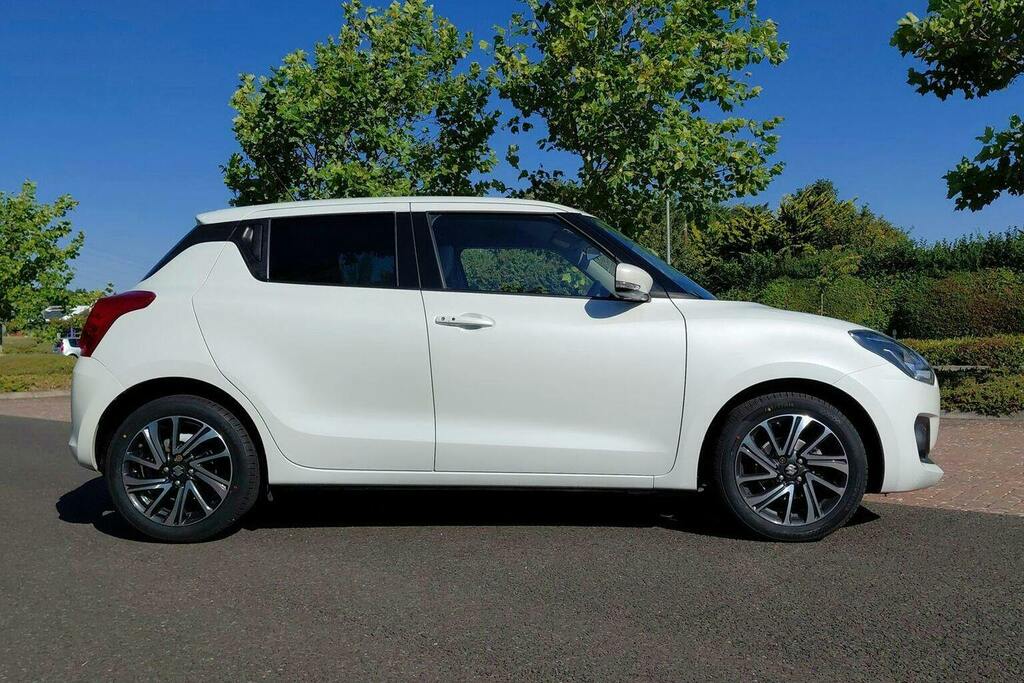 Suzuki Swift 1.2 Dualjet Mhev Sz5 Hatchback Hybrid M White #2