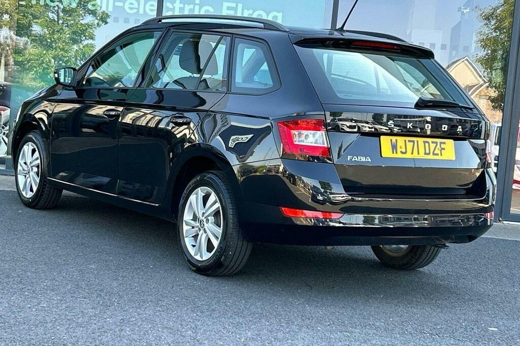 Skoda Fabia 1.0 Tsi Se Estate Black #5