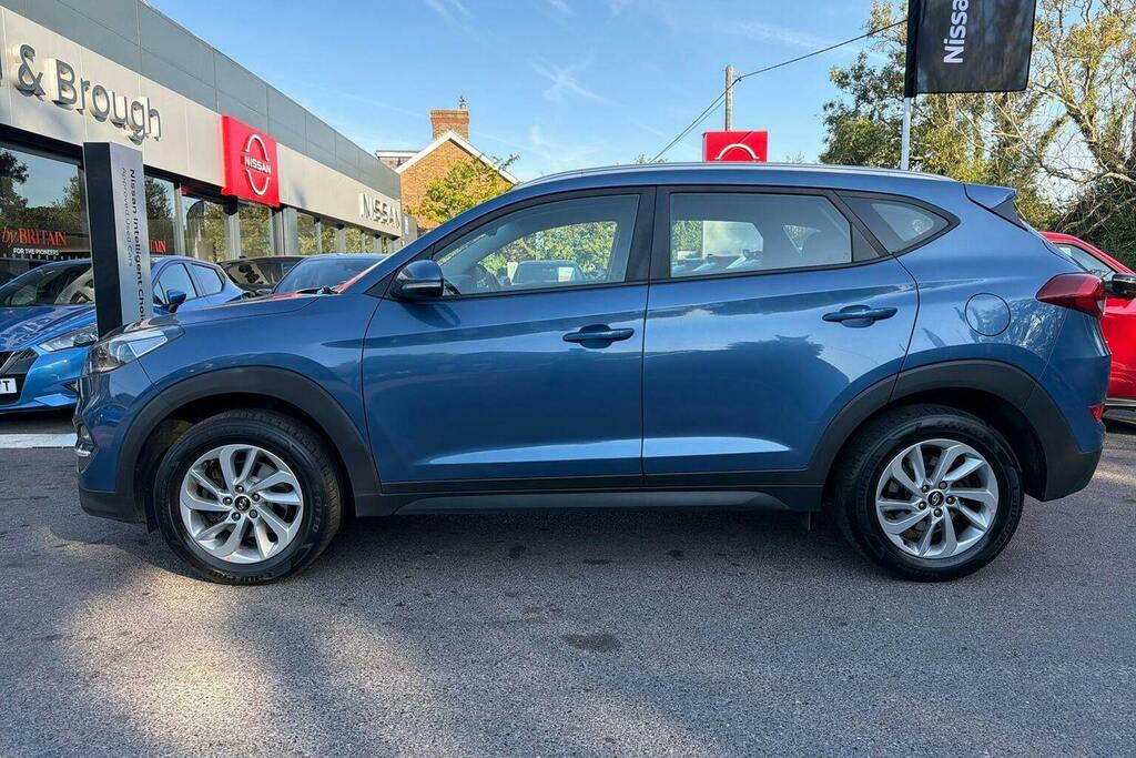 Hyundai Tucson 1.6 Gdi Blue Drive Se Suv Blue #6