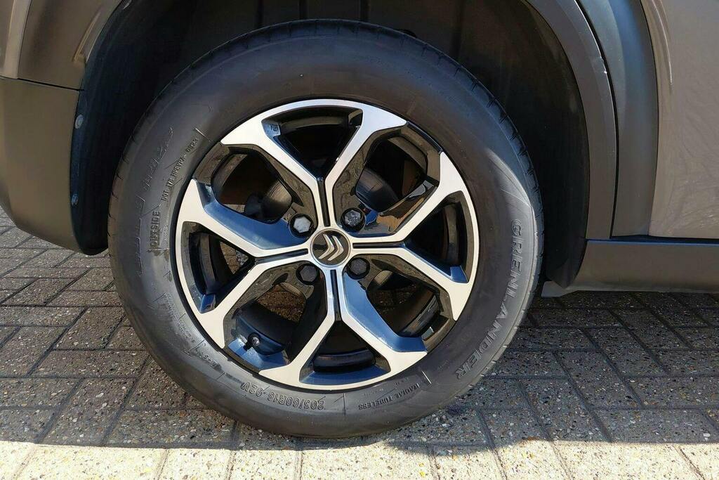 Citroen C3 Aircross 1.2 Puretech 130 Shine Plus Eat6 Black #21
