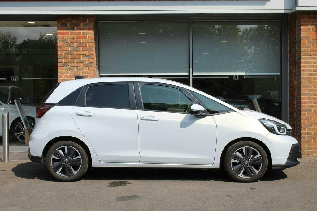 Honda Jazz 1.5 H I Mmd Advance Hatchback Hybrid Ec White #2