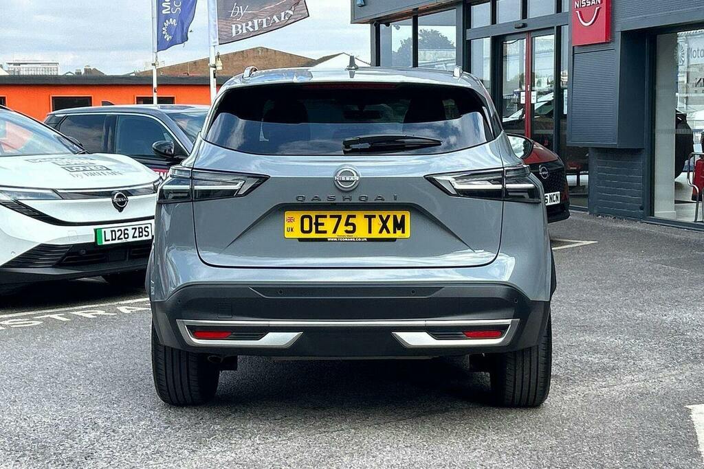 Nissan Qashqai 1.3 Dig T Mhev N Connecta Suv Hybrid Xt Grey #4
