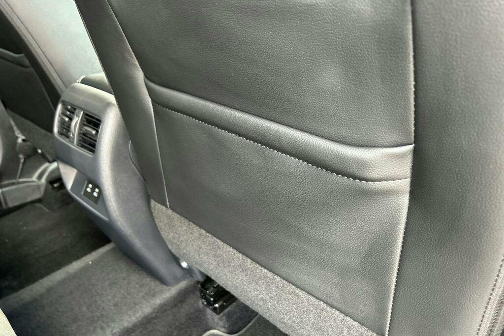 Nissan Qashqai 1.3 Dig-t Mh N-connecta Glass Roof Hatchback Black #54