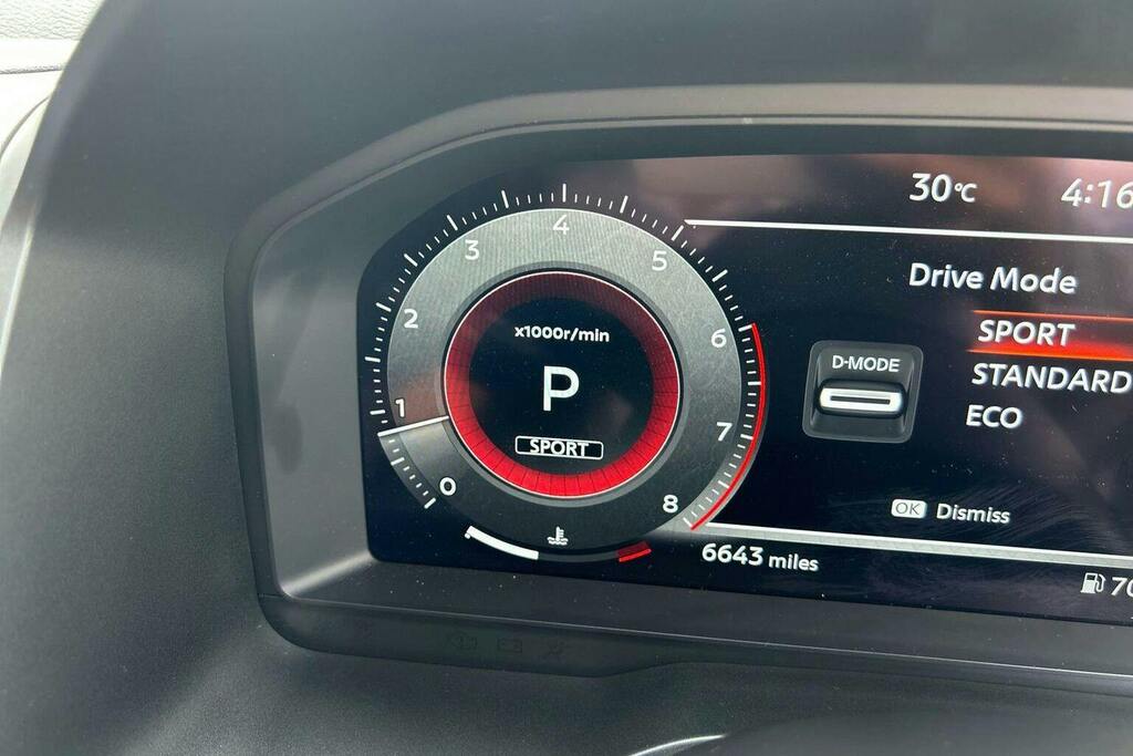 Nissan Qashqai 1.3 Dig-t Mh N-connecta Glass Roof Hatchback Black #68