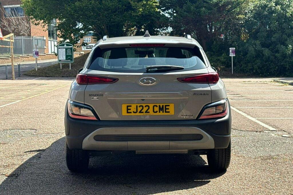 Hyundai Kona 1.6 H Gdi Se Connect Suv Hybrid Dct Grey #4