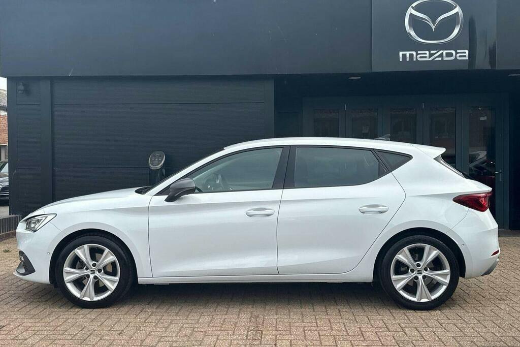 Seat Leon 1.5 Tsi Evo Fr Hatchback KN70XFJ White #6