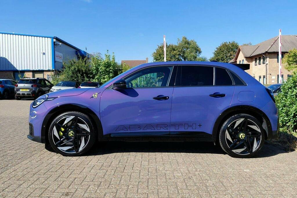 Abarth 600e Automatic Purple #6