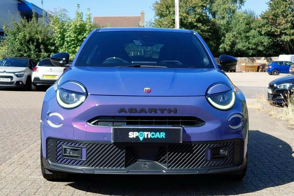 Abarth 600e Automatic Purple #8