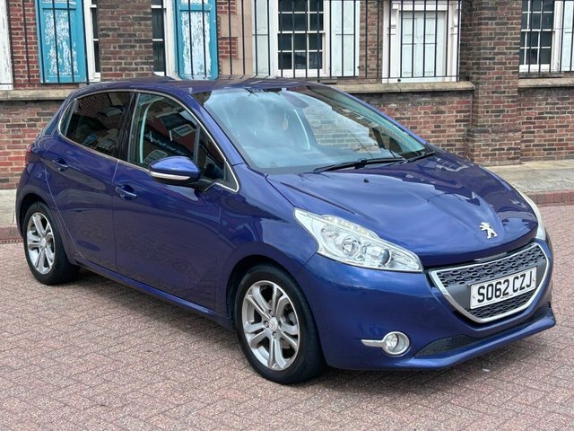 Peugeot 208 2013 1.4 Vti Allure Hatchback Eu Blue #2