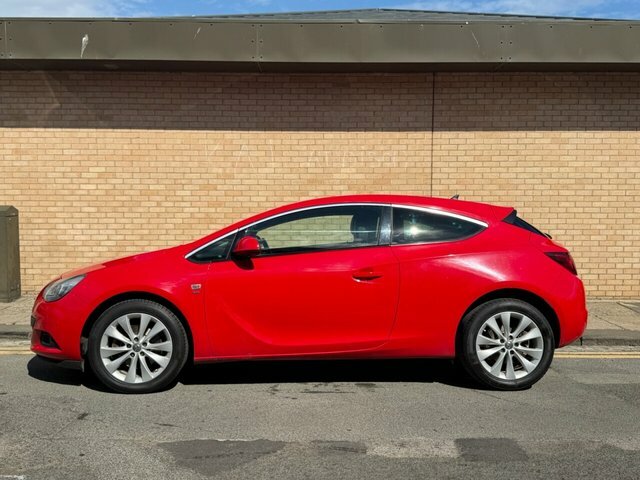 Vauxhall Astra GTC 2014 1.4T 16V Sri Coupe Euro 5 Red #4