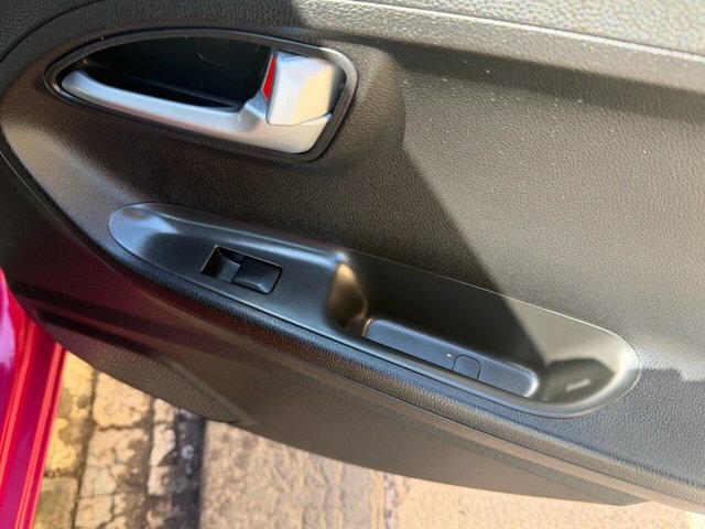 Kia Picanto 1.0 1 Hatchback Euro 5 68 Bhp Red #26