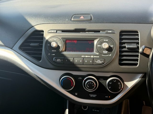 Kia Picanto 1.0 1 Hatchback Euro 5 68 Bhp Red #17