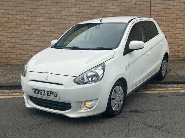 Mitsubishi Mirage 2013 1.2 2 Hatchback Euro 5 Ss White #3