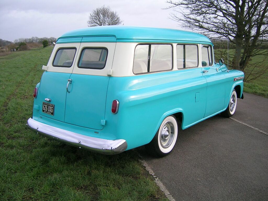 Chevrolet Suburban Apache Blue #4