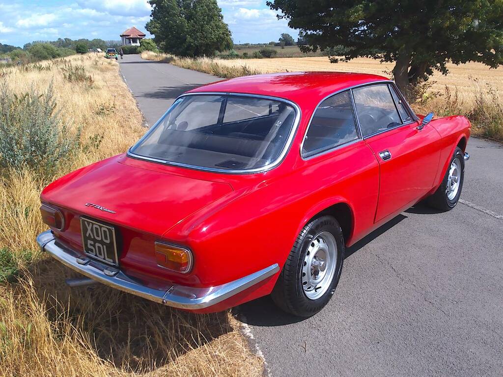 Alfa Romeo GT Junior Red #4