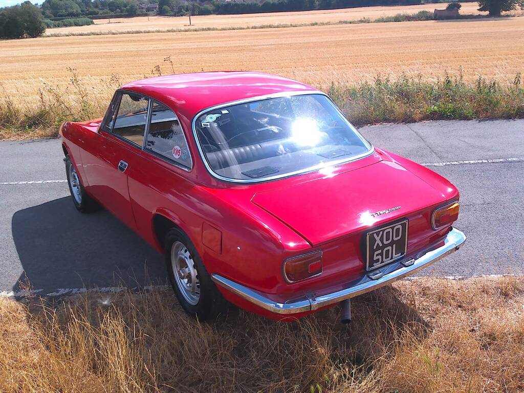 Alfa Romeo GT Junior Red #3