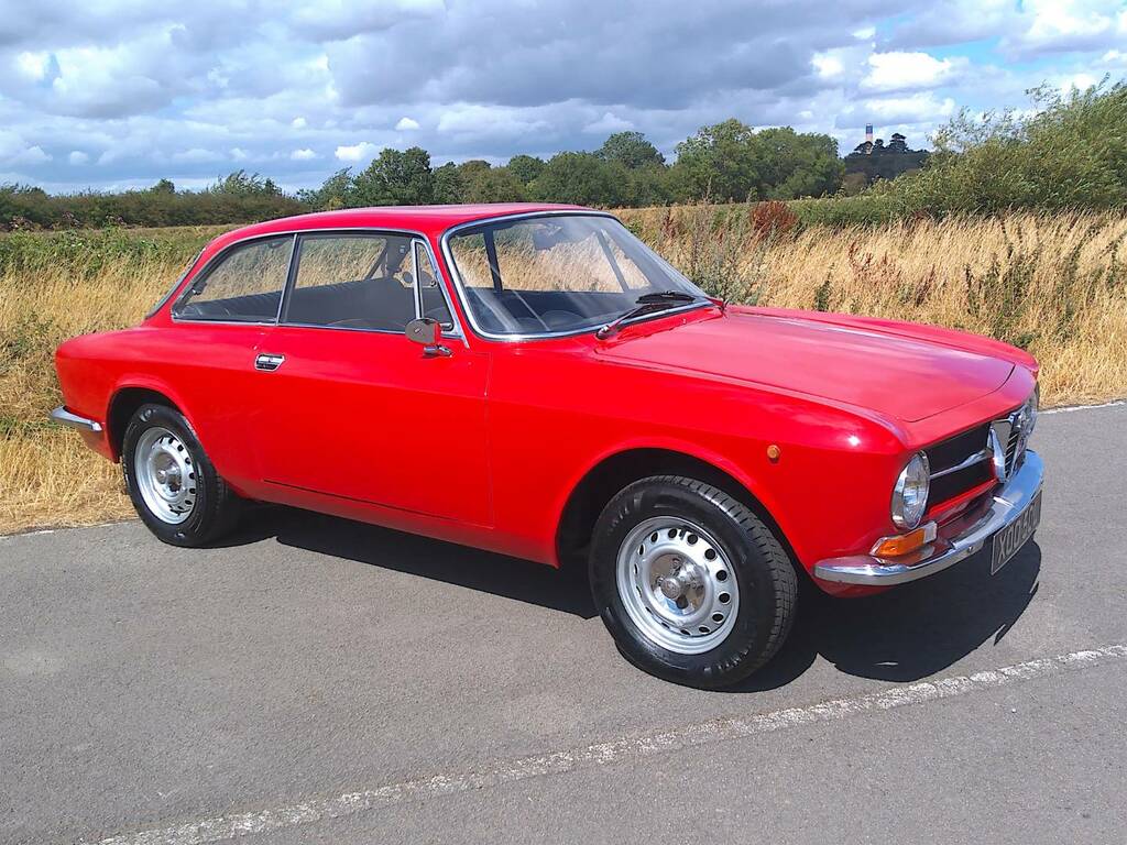 Alfa Romeo GT Junior Red #6