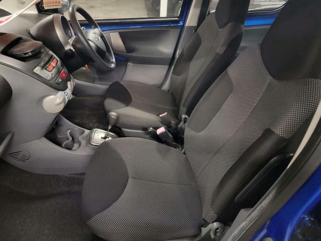 Toyota Aygo Hatchback 1.0 Vvt-i Blue Euro 4 201059 Blue #25