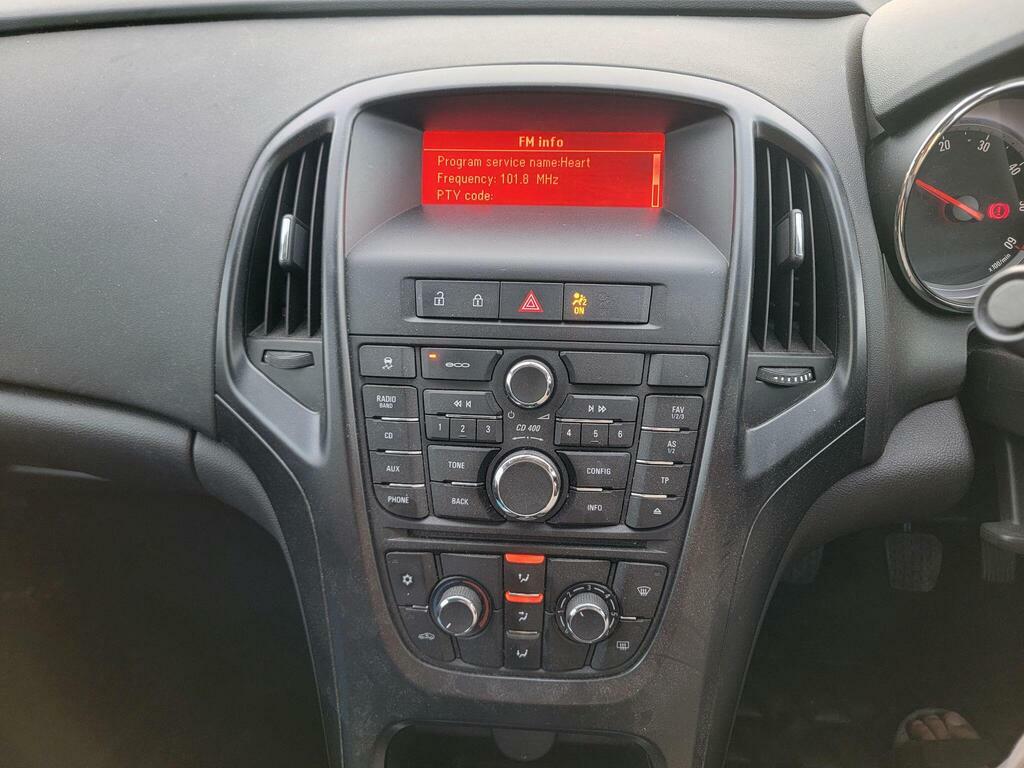 Vauxhall Astra Estate 2.0 Cdti Sri Sports Tourer Euro 5 Ss Silver #16