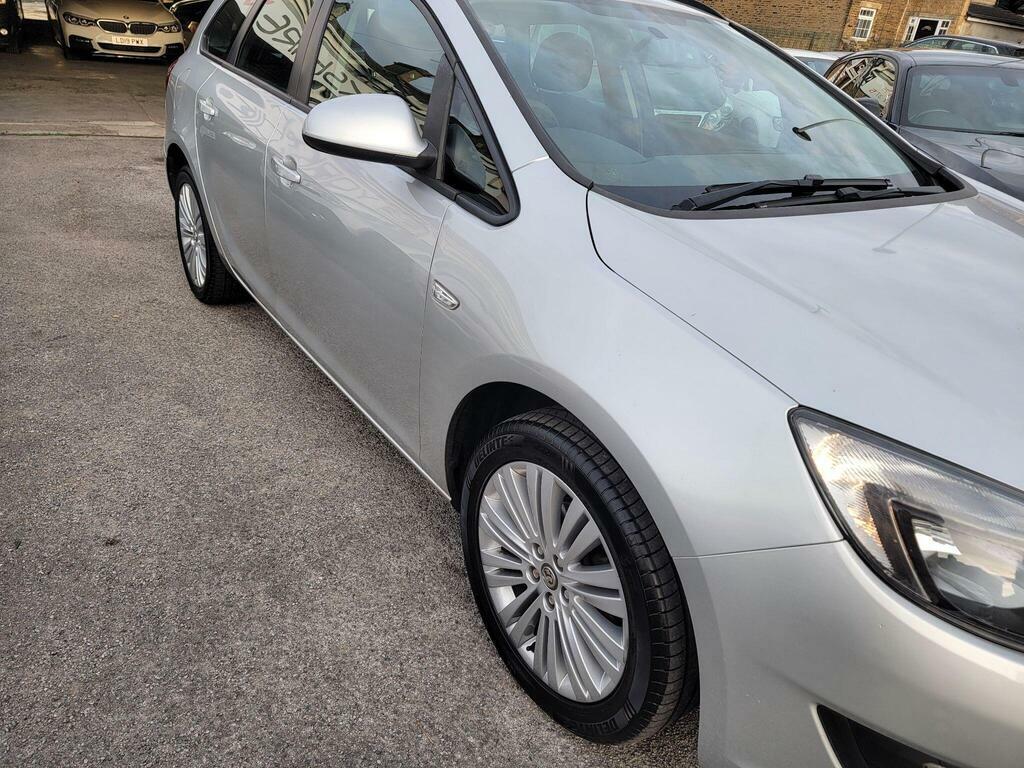 Vauxhall Astra Estate 2.0 Cdti Sri Sports Tourer Euro 5 Ss Silver #7