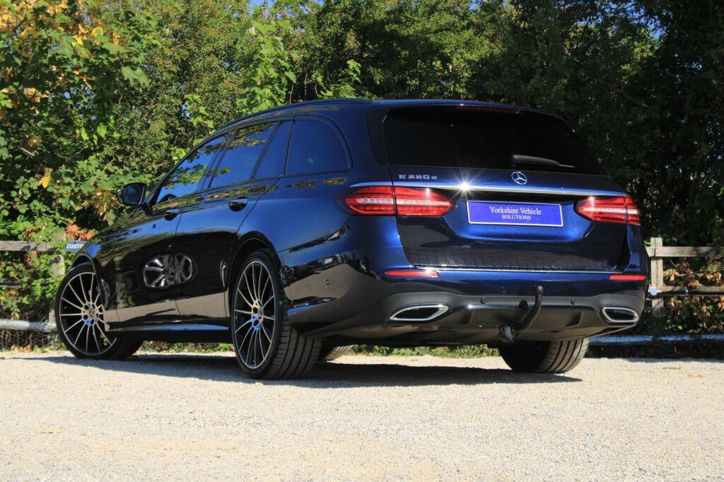 Mercedes-Benz E Class 2.0 E220dh Mhev Amg Line Night Edition Premium Pl Blue #3
