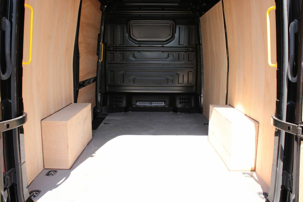 Volkswagen Crafter Cr35 Lwb Fwd 2.0 Tdi 140Ps Commerce Business Extra #13