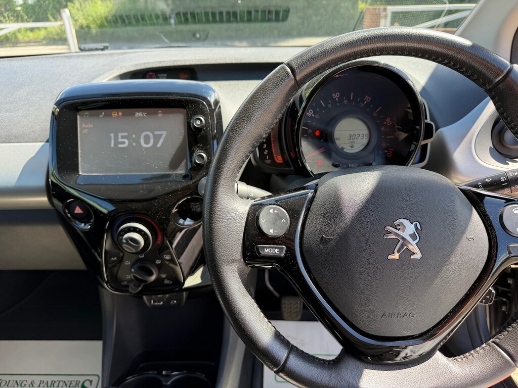 Peugeot 108 1.2 Puretech Allure Grey #6
