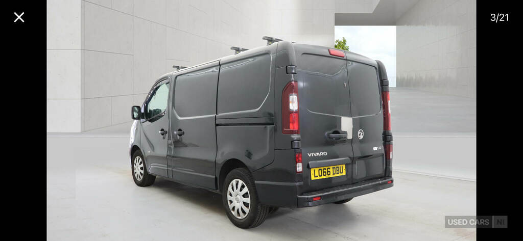Vauxhall Vivaro 2700 1.6Cdti 120Ps Sportive H1 Van Black #3
