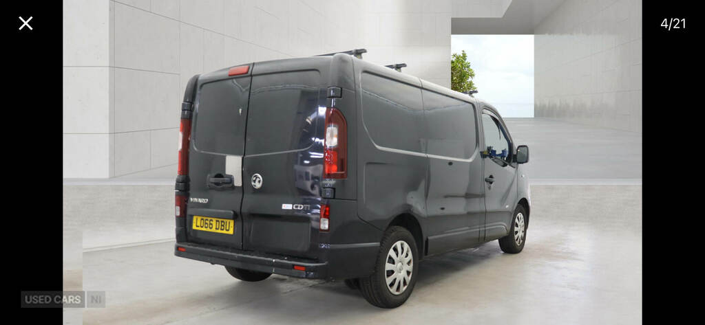 Vauxhall Vivaro 2700 1.6Cdti 120Ps Sportive H1 Van Black #2