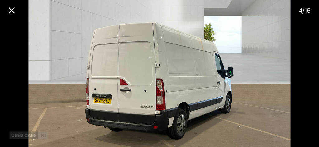 Renault Master Mm35dci 135 Business Medium Roof Van White #4