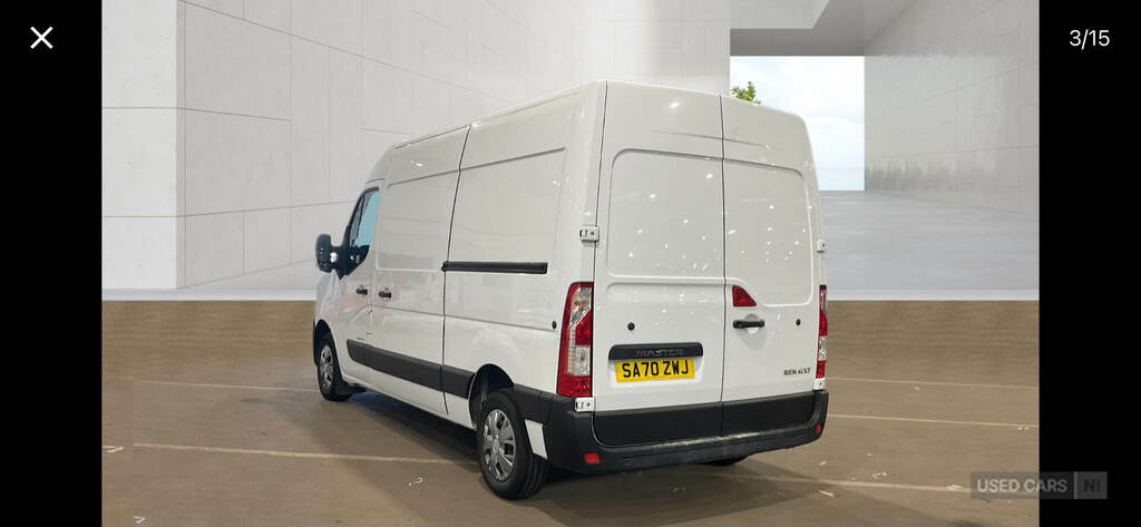 Renault Master Mm35dci 135 Business Medium Roof Van White #3