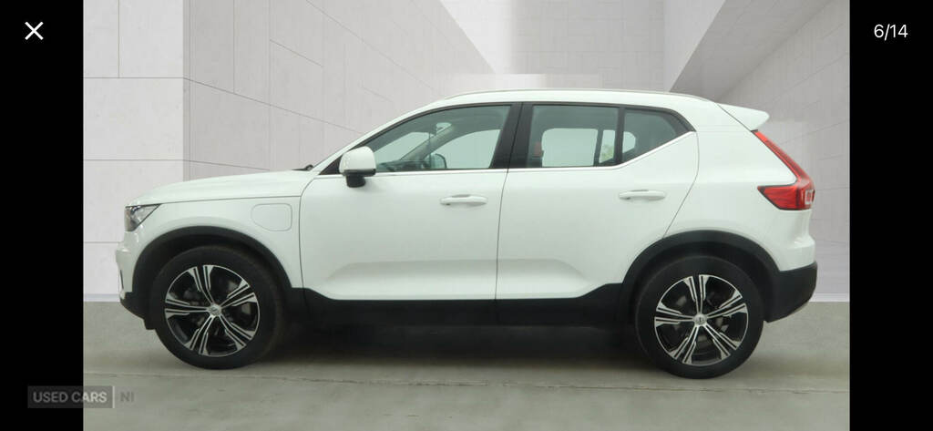 Volvo XC40 1.5 T4 Recharge Phev Inscription White #5