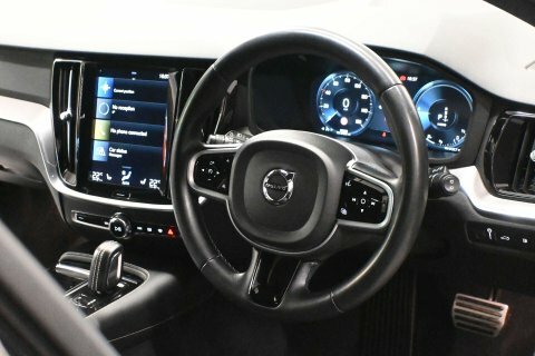 Volvo V60 Momentum, B4 Mild Hybrid Grey #28