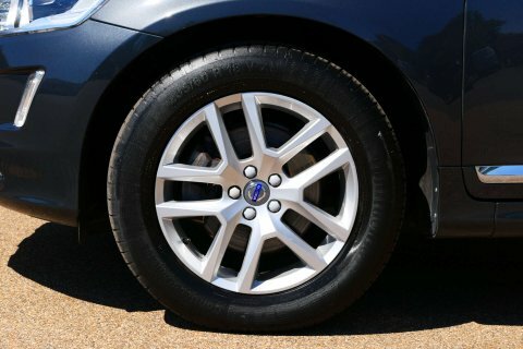 Volvo XC60 2.4 Xc60 Se Grey #6
