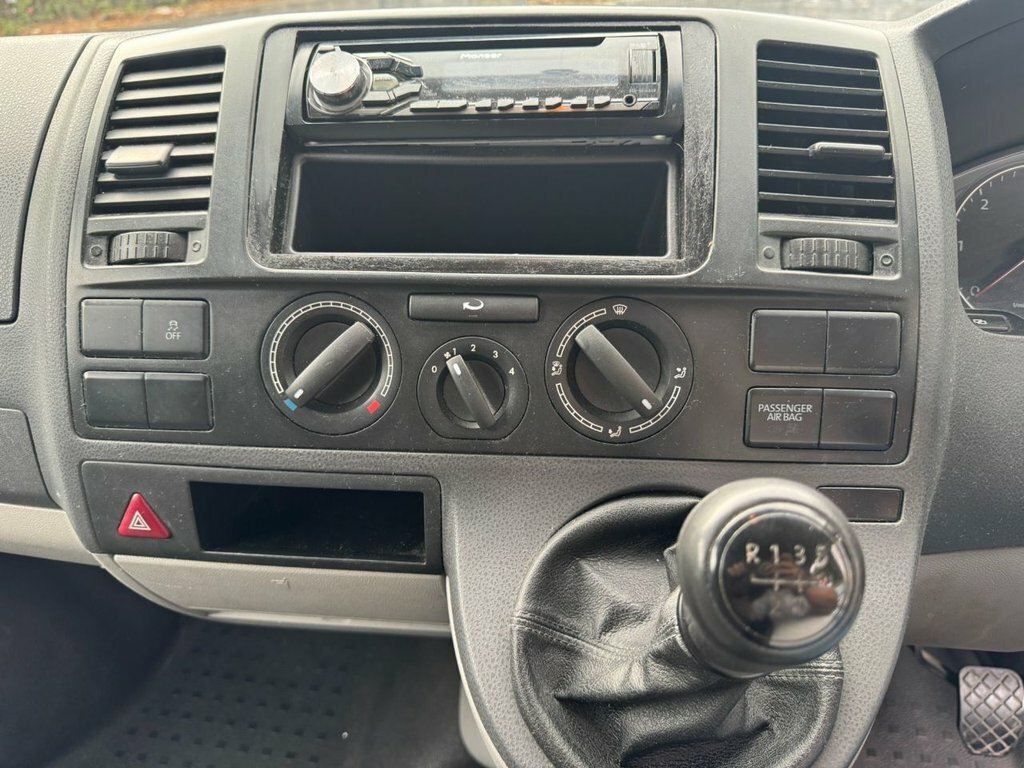 Volkswagen Transporter 2.0 Tdi T32 Kombi L1 H1 198 Gk White #26