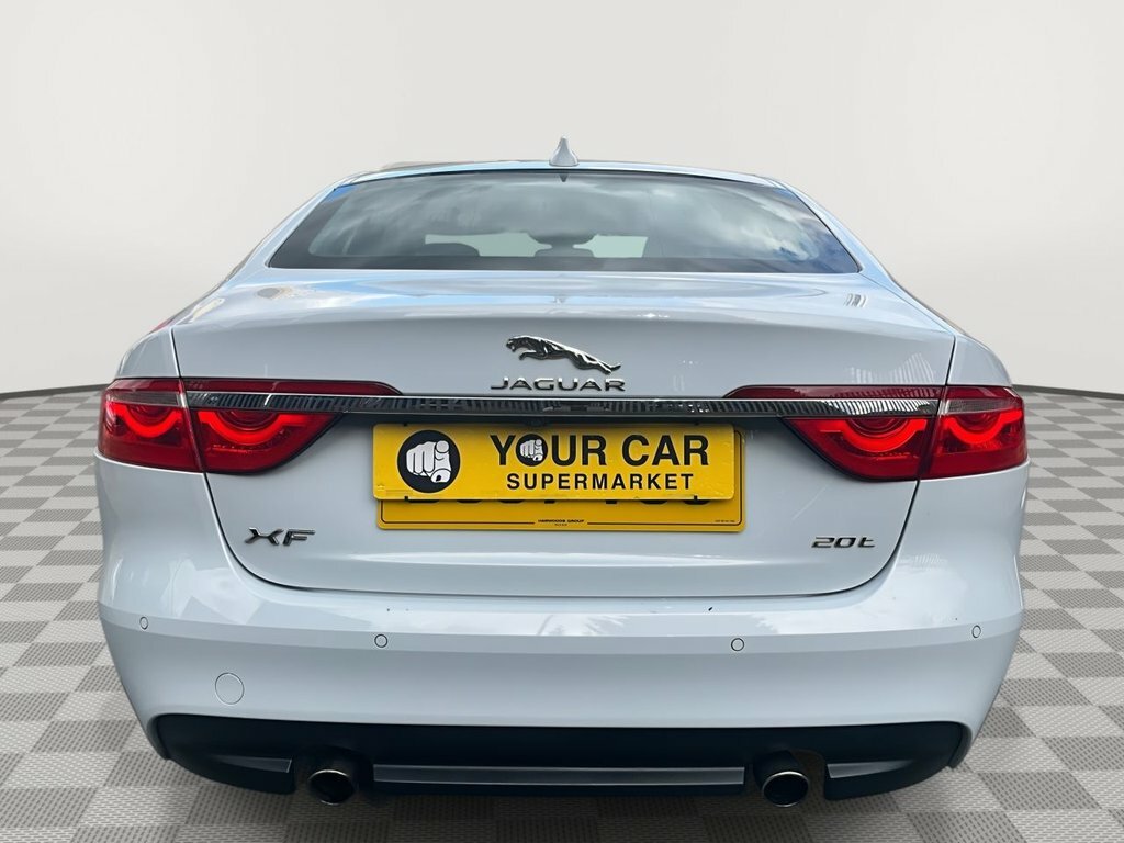 Jaguar XF 2L Prestige White #5