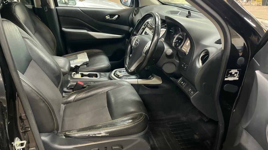 Nissan Navara 2018 2.3 Dci Tekna Shr Dcb 190 Bhp Grey #10