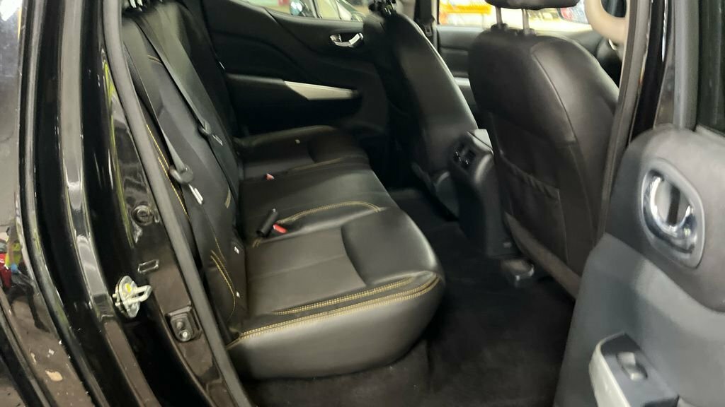 Nissan Navara 2018 2.3 Dci Tekna Shr Dcb 190 Bhp Grey #9