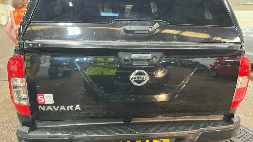 Nissan Navara 2018 2.3 Dci Tekna Shr Dcb 190 Bhp Grey #8