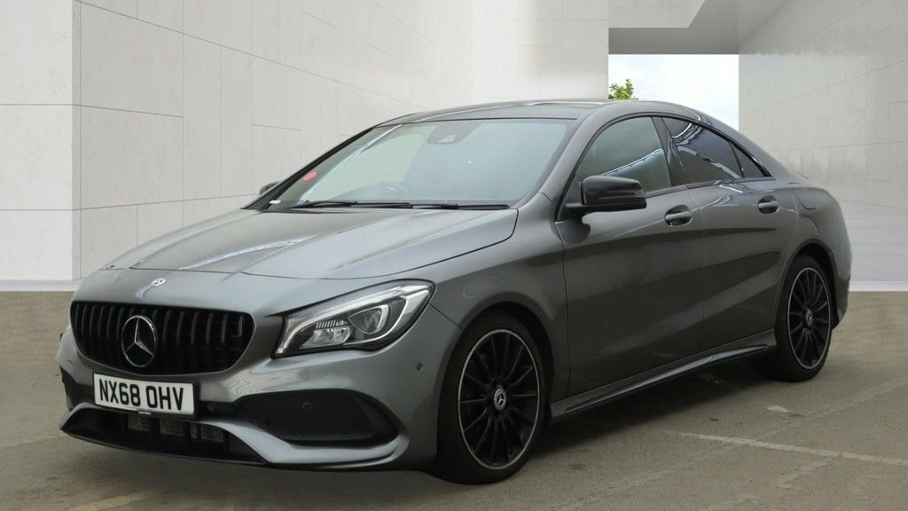 Mercedes-Benz CLA Class 2.1L Amg Line Night Edition Grey #2