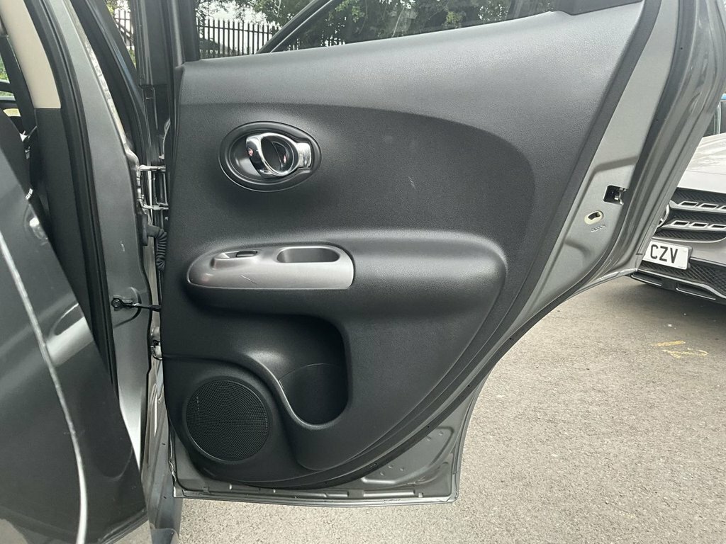 Nissan Juke 1.6 Acenta One Owner Ultra Low Mileage Full Servic Black #19